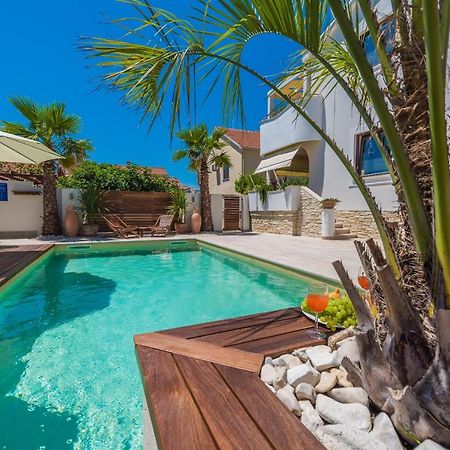Apartments "Villa Antisin" With Heated Pool Zadar Exterior foto